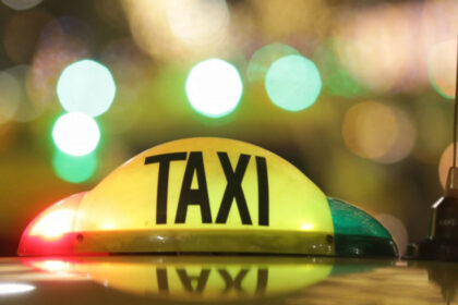 un barbat din targoviste a spart intr o saptamana 11 taxiuri din care a furat bani si telefoane 6a08922285ef9