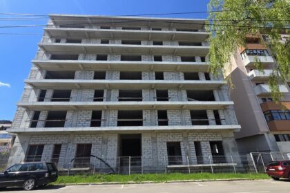 un intreg complet de judecata declaratie de abtinere in dosarul blocului construit de afaceristul george secarea pe strada belvedere businessman ul merge la curtea suprema 6a0927ab040cc