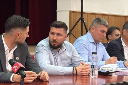 update sedinta s a anulat consilierii locali din cernavoda vor sa il schimbe din functie pe viceprimarul catalin apostol 6a01eab21f7bc