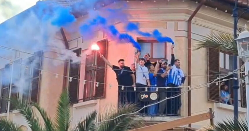 video atmosfera incendiara la craiova inaintea finalei de campionat mii de suporteri au blocat centrul orasului 6a09fc45428e0