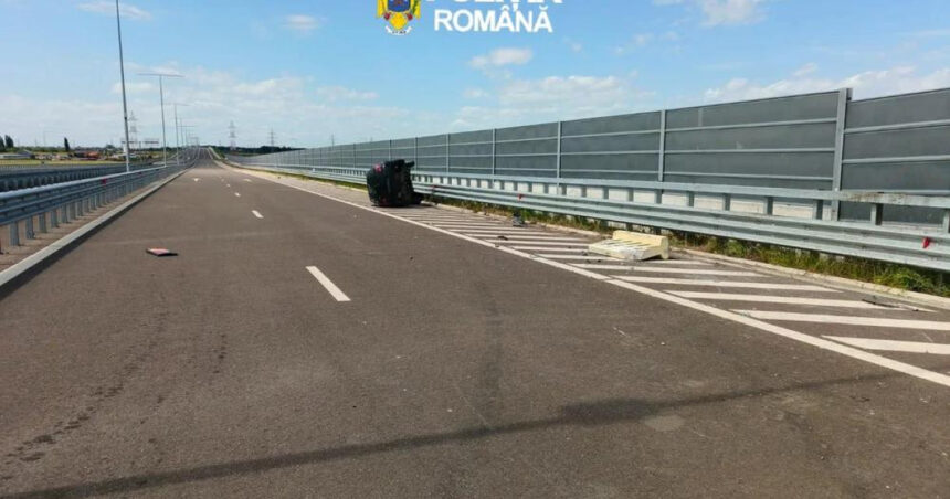 video cursa periculoasa pe autostrada soarelui un barbat s a rasturnat cu masina incercand sa scape de politisti ce au descoperit asupra sa 6a1c125add518