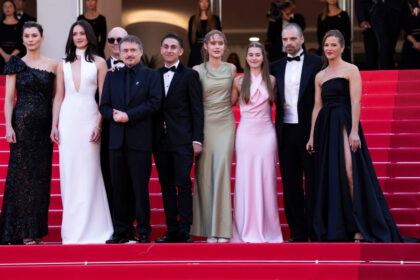 video filmul fjord al lui cristian mungiu cu sebastian stan in distributie ovationat timp de 12 minute la cannes 6a0ca99e0701e
