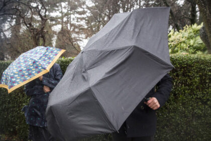 video meteorologii anunta din nou vreme mai rece decat de obicei zonele in care e deja cu 10 grade mai frig decat ieri 69fded8c31baf
