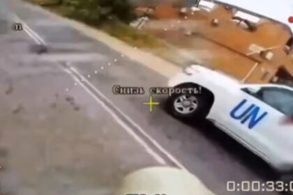 video momentul in care rusii au luat la tinta un vehicul al onu apoi au publicat imaginile si au documentat propria crima de razboi 6a0786f34c910