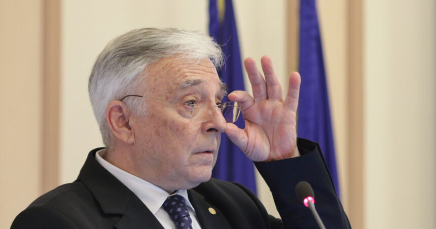 video mugur isarescu respinge acuzatiile privind un curs euro tinut artificial daca vindeam masiv valuta cum mai cresteau rezervele 6a0c36fb429f5