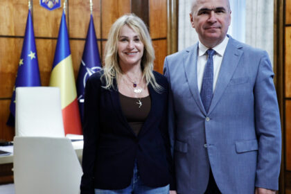 video premierul bolojan intrevedere cu nadia comaneci la palatul victoria 6a17440546fbc