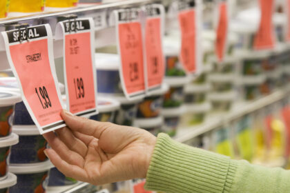 video suntem cautatori de oferte cum au ajuns magazinele de tip discount din romania sa castige tot mai multi clienti de la o luna la alta 6a02bd51cd1ab