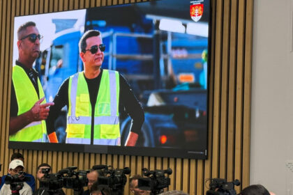 video surpriza psd pentru bolojan la suceava premierul intampinat cu pozele lui sorin grindeanu 69f4ac040125b