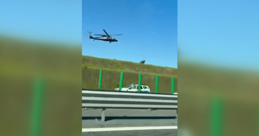 video tanar de 19 ani prins baut pe a2 in drum spre vama veche a fost urmarit cu elicopterul dupa ce nu a oprit la semnalele politistilor 69f481f845075