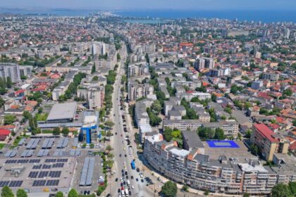 vreme instabila la constanta de zilele orasului ploi descarcari electrice si rafale de vant in weekend 6a0ea5e99e39a