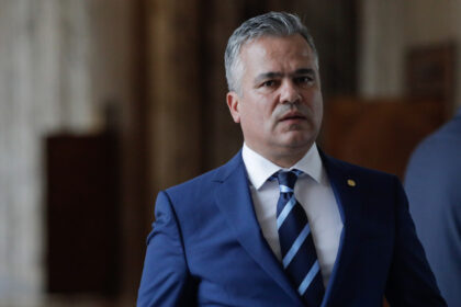 adrian vestea si alti patru liberali urmeaza sa fie exclusi din pnl ultimatumul dat de ilie bolojan a expirat 6a39099a51ac0