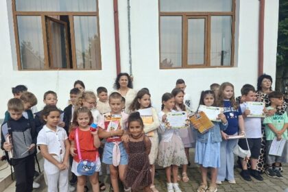 an scolar marcat de premii si performanta la scoala gimnaziala mihai eminescu din costinesti 6a43bd3deb454