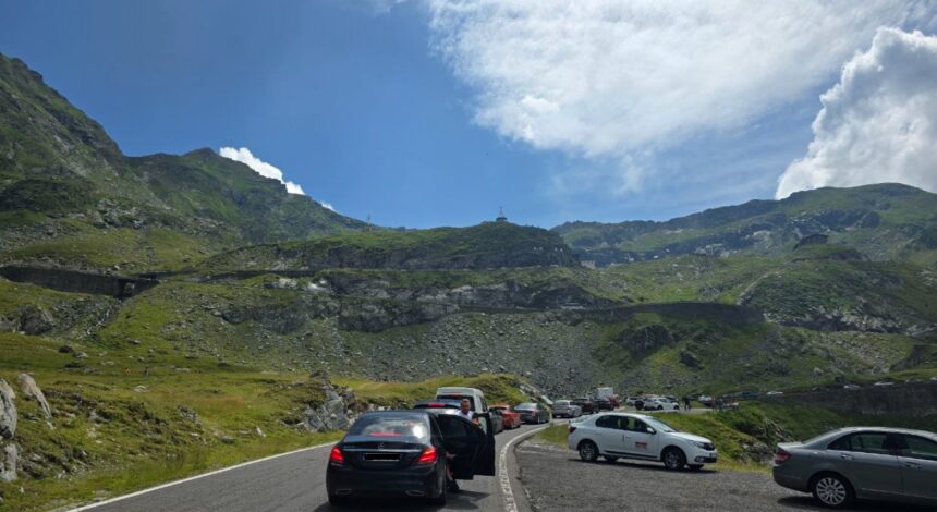 cnair anunta ca transfagarasanul ar putea sa fie deschis circulatiei vineri dimineata 6a283b9b1f50d