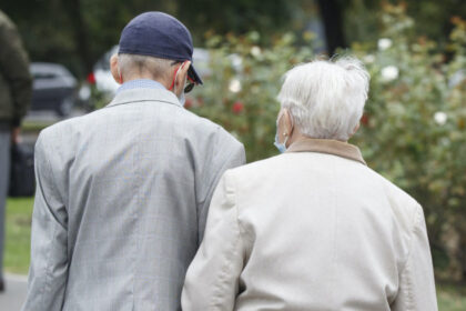 doi pensionari au devenit milionari in euro dupa ce au dat statul in judecata in urma unor lucrari impotriva inundatiilor 6a3149faa702a
