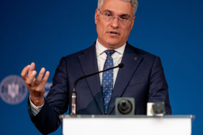 dragos pislaru niciun salariu din sectorul public nu va scadea prin noua lege si niciun angajat nu va pleca acasa cu mai putini bani 6a2081e545ba7