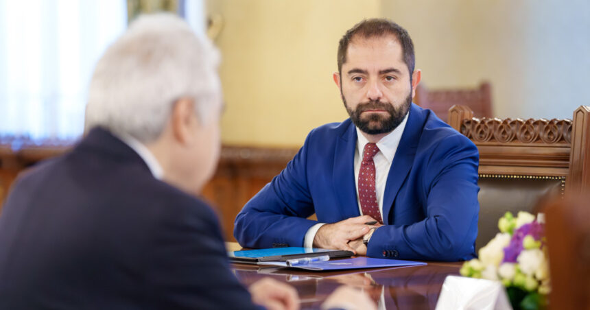 dupa apelul presedintelui radu burnete transmite un mesaj ferm eugen tomac e premierul desemnat nu e o mutare dintr un joc 6a29ae586b235