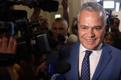 echipa vestea merge din nou in instanta reclama organizarea congresului pnl si cere daune morale de 4 milioane lei de la bolojan 6a3548a8d2d55