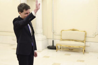 exclusiv planul b de guvernare ce nume de premier ia in calcul nicusor dan daca executivul condus de eugen tomac nu trece de parlament 6a284faebd86f