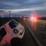 foto tragedie un sofer a murit dupa ce a patruns pe contrasens si s a izbit frontal de o alta masina un copil de 3 ani transportat la spital 6a2083a8c5e09