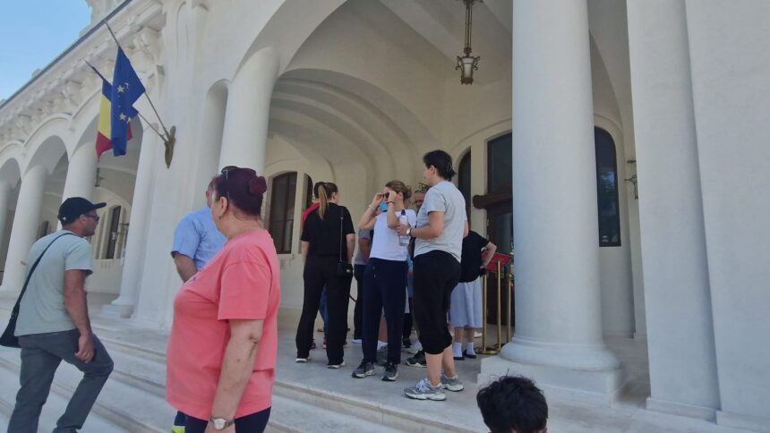 foto video faleza din constanta plina de 1 iunie si in minivacanta de rusalii cozi la cazino 6a1d4a0f5a817