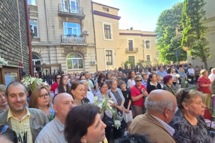 foto video sarbatoarea crinilor la constanta liturghia sfantului anton de padova la biserica romano catolica 6a2d76f6abaeb