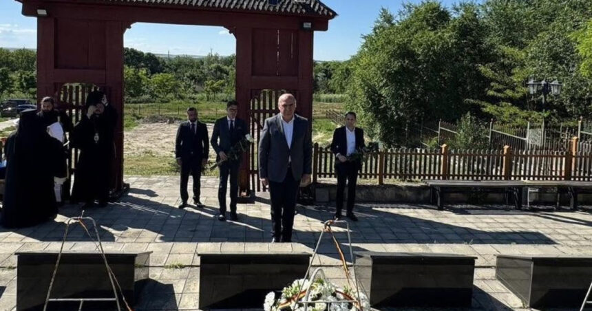 ilie bolojan a depus o coroana la manastirea eroilor romani de la tiganca republica moldova in memoria soldatilor morti in 1941 6a2e2939a145a