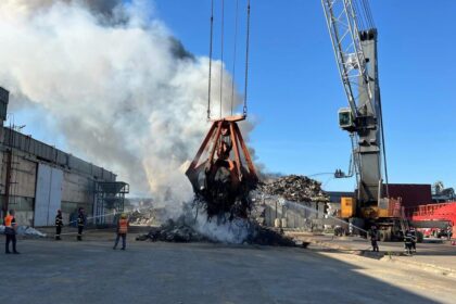 incendiul din portul constanta sud agigea a fost stins dupa circa 9 ore au ars 2000 de tone de deseuri 6a4122364c69d