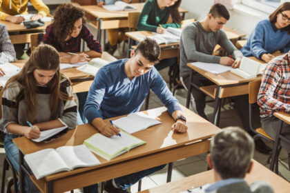 invatamantul dual se schimba din anul scolar 2026 2027 ce reguli noi ii asteapta pe elevii care termina clasa a viii a 6a34cdfd19e62