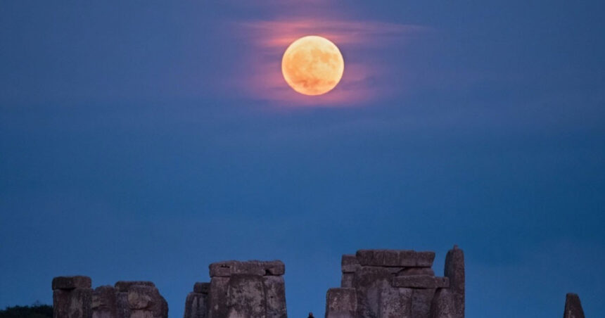 luna capsuna aduce primul spectacol astronomic al verii cand va putea fi observata 6a40b603633fc