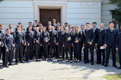 mai multi politisti la mare o noua promotie de agenti de politie a fost incadrata la ipj constanta 6a42684ac3eb9