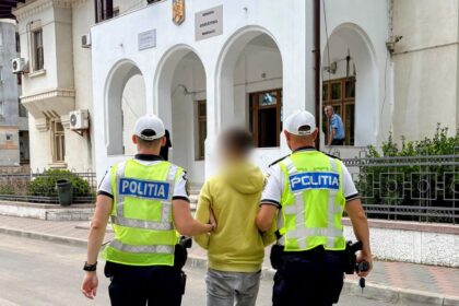 mangalia recidivist prins la volan desi nu avea permis auto in 2021 fusese condamnat la inchisoare cu executare pentru aceeasi infractiune si talharie 6a295bcb9d747