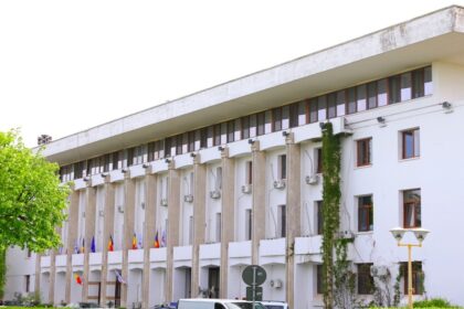 o companie din constanta a cerut anularea unui hotarari de consiliu de acum 20 de ani despre ce hcl e vorba si cand se pronunta instanta 6a42106d9de8f