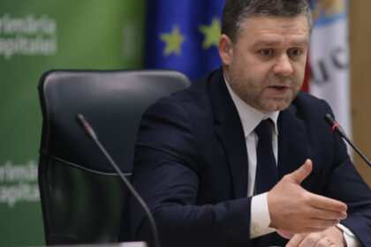 o sa expun tot ciucu spune ca primaria capitalei va ajunge in faliment din cauza subventiilor la termoficare si transport in comun 6a43d09b93fee
