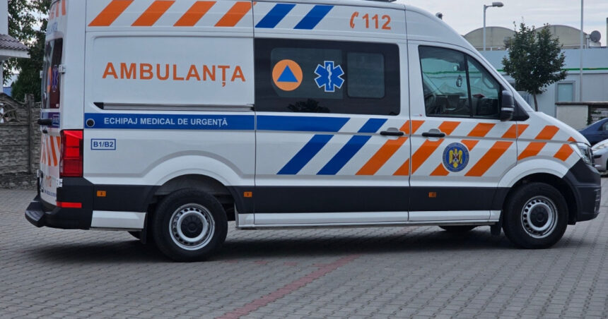 o sicanare in trafic inceputa in botosani s a terminat cu un accident in iasi un tanar de 18 ani a ajuns in stare grava la spital 6a2bbdaabf952