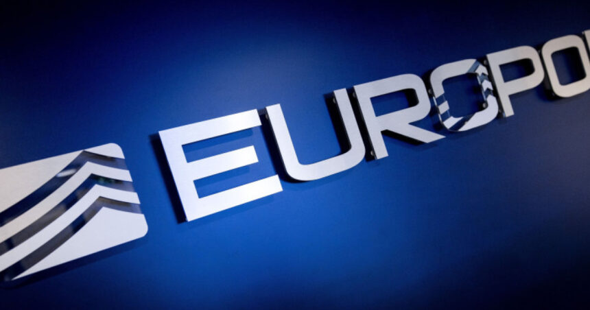 operatiune europol vizand streamingul ilegal au fost destructurate noua retele care ofereau acces ilegal la canale de film sau sport 6a200a6177cb1