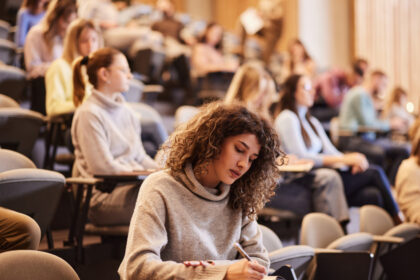 organizatiile studentesti cer interzicerea politicienilor la conducerea universitatilor pot fi instrumente de recrutare 6a1ee68e6f620