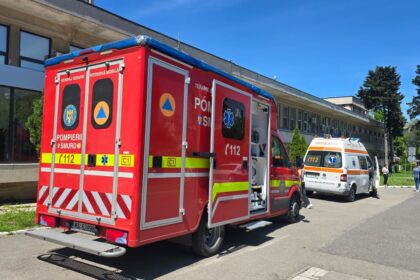 pieton lovit de masina in zona delfinariu din constanta a fost chemata ambulanta 6a1d96efd333c