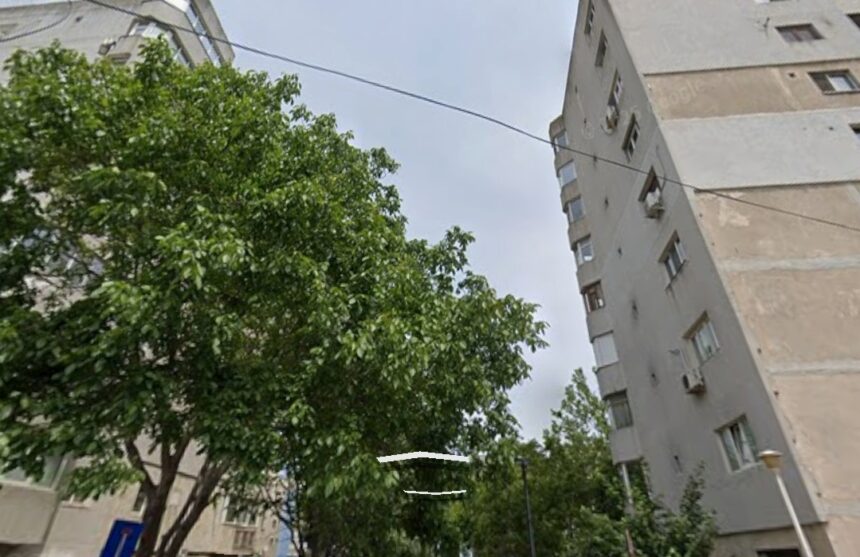 plan neobisnuit la malul marii un proprietar a vrut sa supraetajeze apartamentul de la ultimul etaj al unui bloc de pe strada mircea cel batran 6a424f8694992