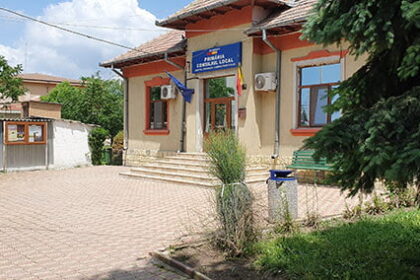poarta alba face pasul spre energie verde a fost atribuit contractul pentru parcul fotovoltaic 6a20adba2d7bb