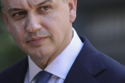premierul desemnat eugen tomac a terminat programul de guvernare ce masuri prevede pentru economie educatie protectie sociala 6a2d8ea34dfd0