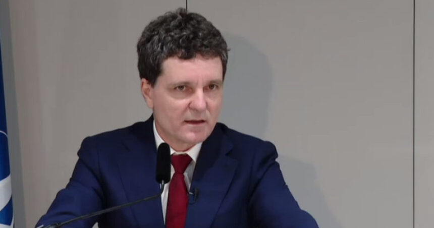 presedintele nicusor dan a semnat decretul privind desemnarea lui adrian vestea candidat la functia de prim ministru 6a2eb50a97404
