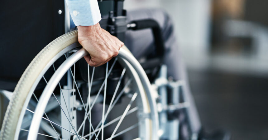 programul de guvernare vestea prevede vouchere de pana la 8 000 de euro pentru persoanele cu dizabilitati si 93 de centre de recuperare 6a38fe606d62d