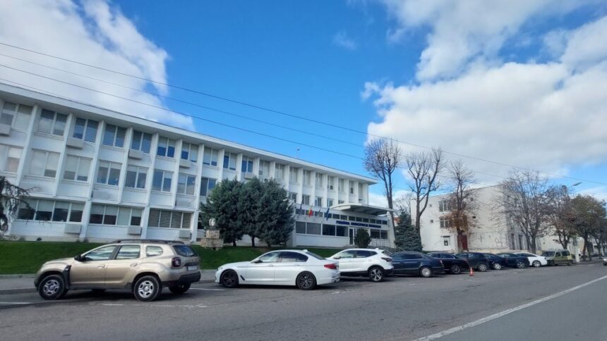 radu construct alpin continua seria contractelor cu primaria mangalia aproape 50 000 de lei pentru intretinerea lacului 2 6a2f354918a0e