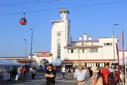 semnal de alarma in doar un an de la reducerea cu 50 a valorii tichetelor de vacanta efectele sunt deja severe si vizibile in turismul romanesc 6a4361ed32a71