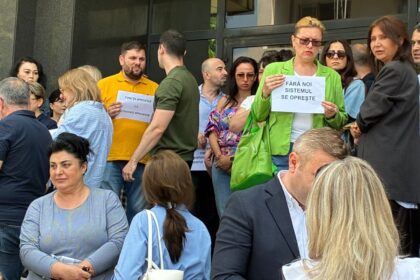 sindicalistii din finante publice anunta ca picheteaza maine sediul draf 2 constanta acestia ar putea intra in greva 6a2f9b6ab3274