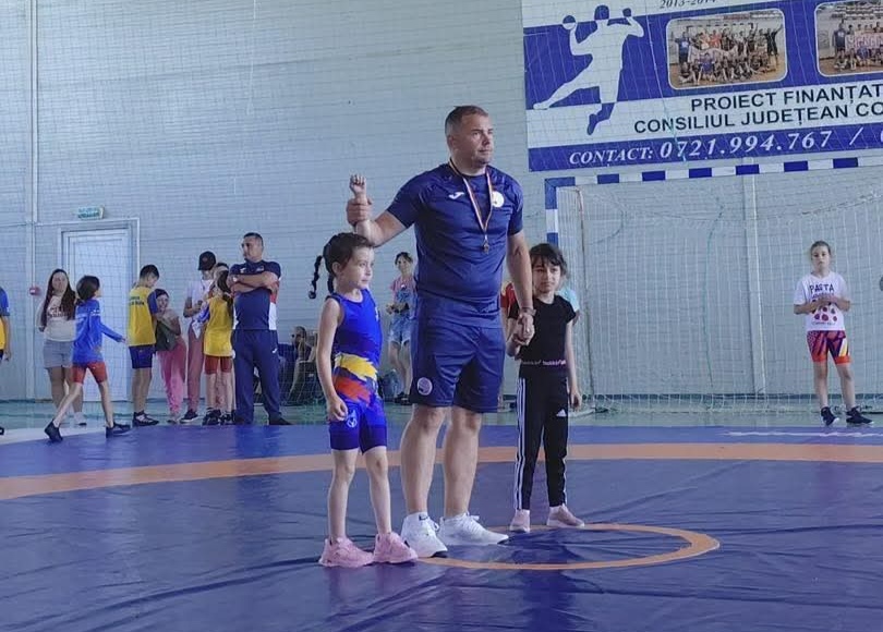 sportivii de la cs medgidia au cucerit 12 medalii la cupa micului luptator 6a315b4e7df92