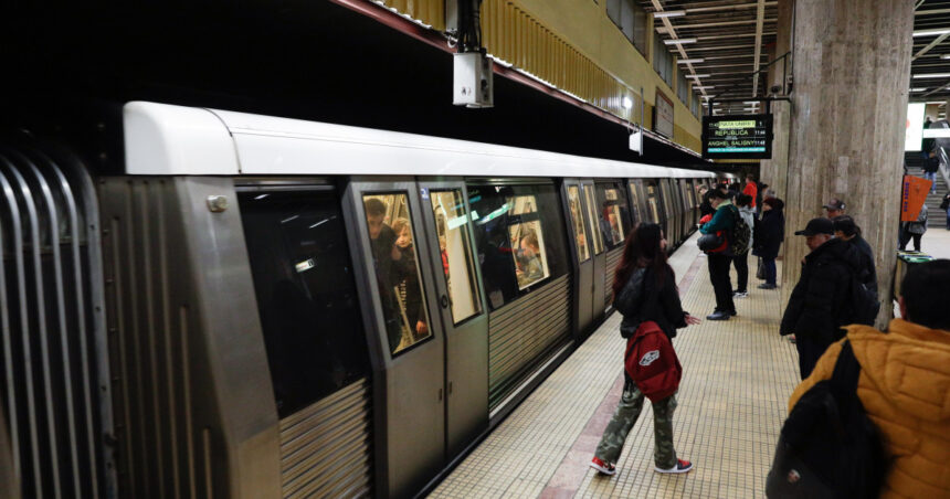 video biletul de metrou nu se scumpeste decizia de majorare a fost retrasa pretul anuntat de ministrul radu miruta 6a351ed8510fd