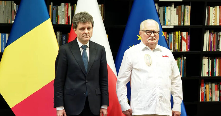 video fostul presedinte polonez lech walesa decorat de nicusor dan societatile noastre au nevoie de modele 6a3d572dd1a79