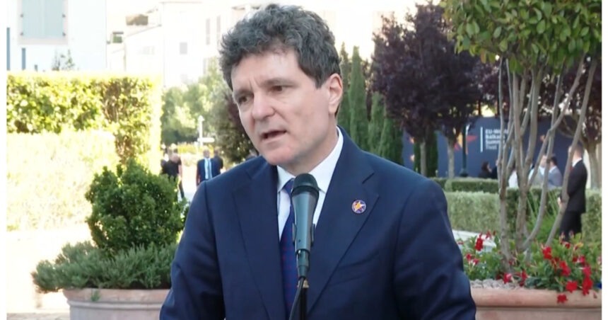 video nicusor dan spune ca a vorbit cu gheorghita vlad dupa acuzatiile dna am avut o discutie si o sa mai am una 6a22f7528a8eb