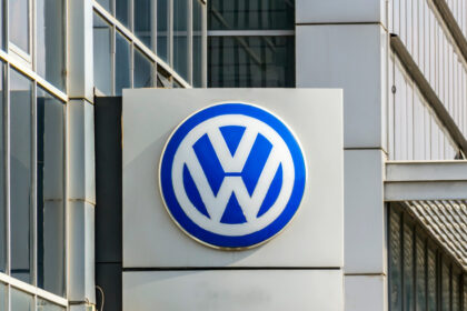 volkswagen pregateste concedieri masive 50 000 de locuri de munca eliminate pana in 2030 6a33fe93288bb